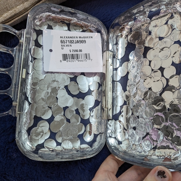 Alexander McQueen Four-Ring Clutch - Picture 14 of 14